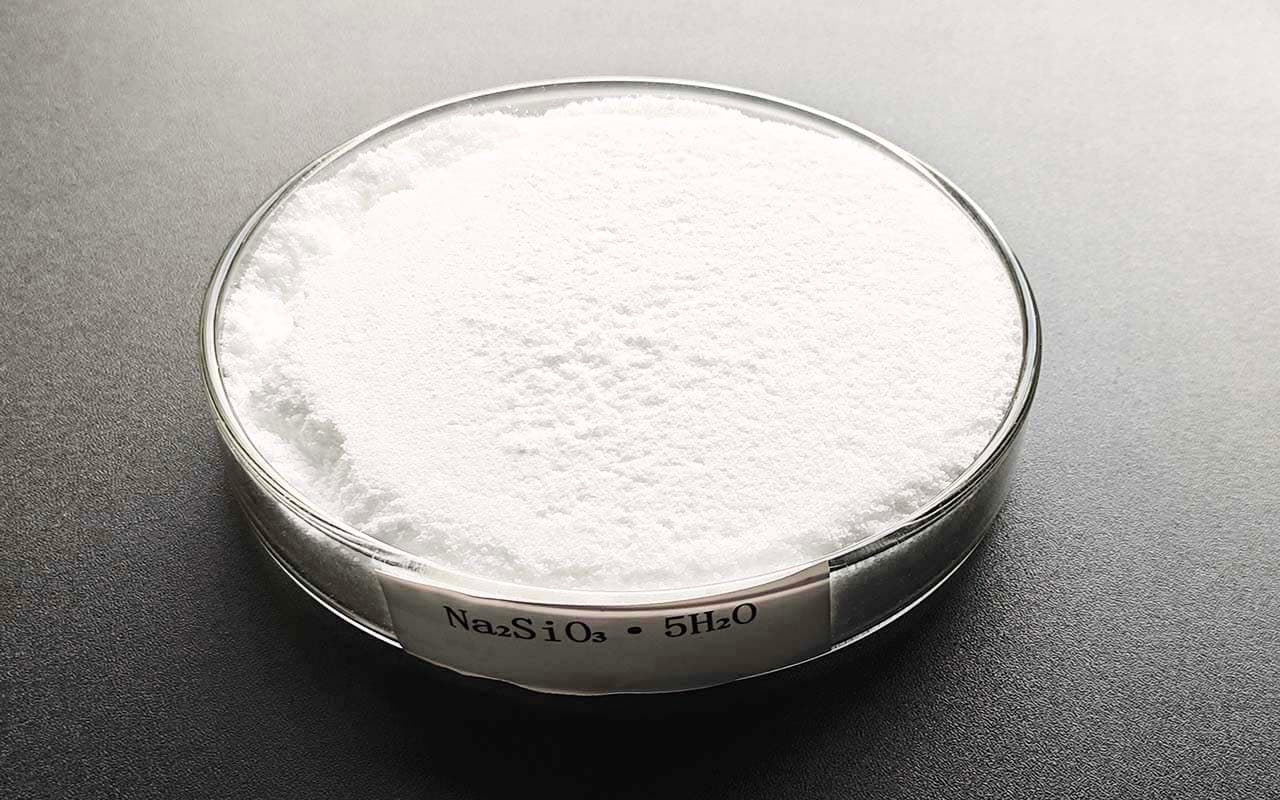Sodium metasilicate pentahydrate powder (Na₂SiO₃·5H₂O)